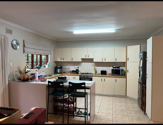 3 BEDROOM SECTIONAL TITLE TO LET IN HOWICK NORTH